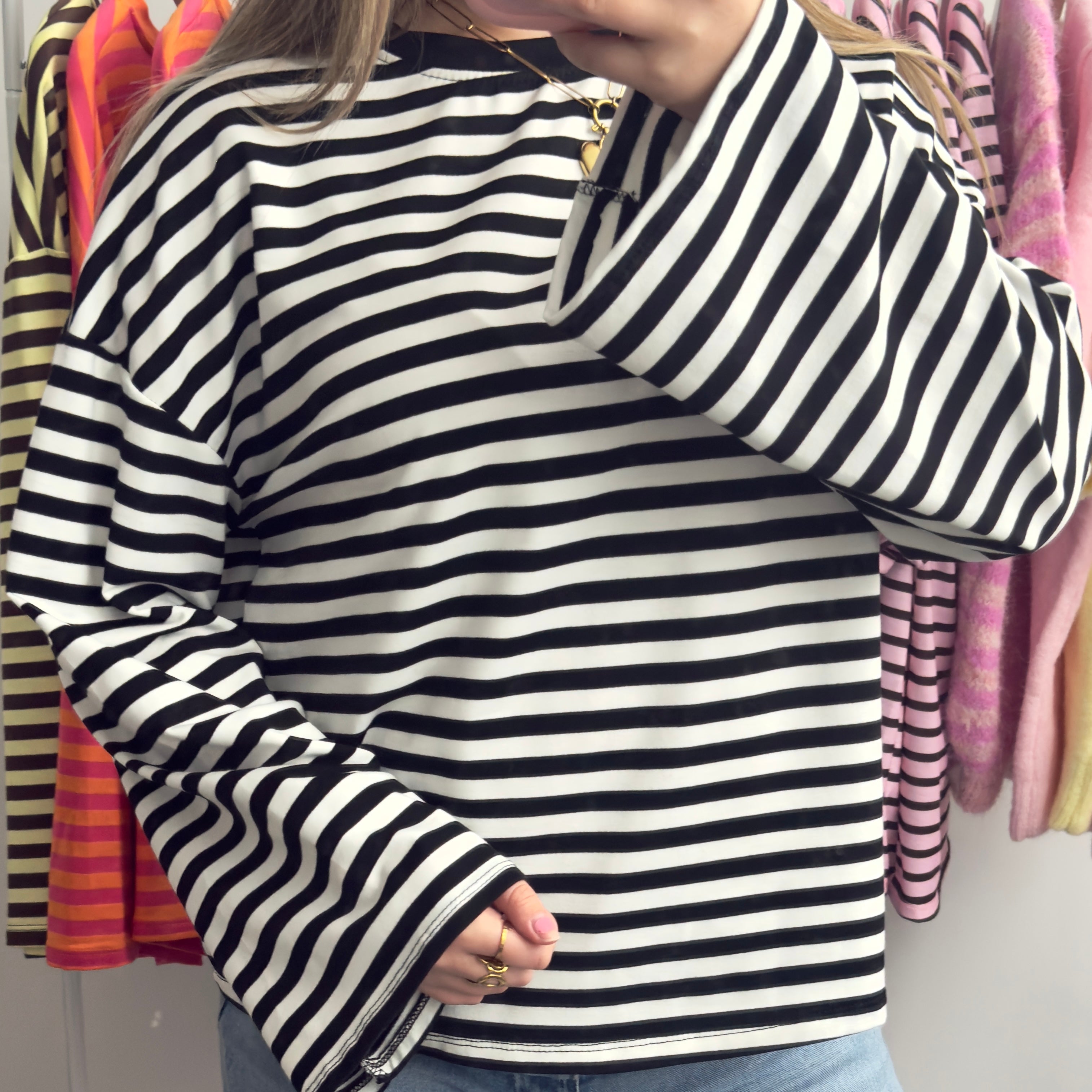 Zwart Witte Gestreepte Longsleeve Dames – Trendy Oversized Top