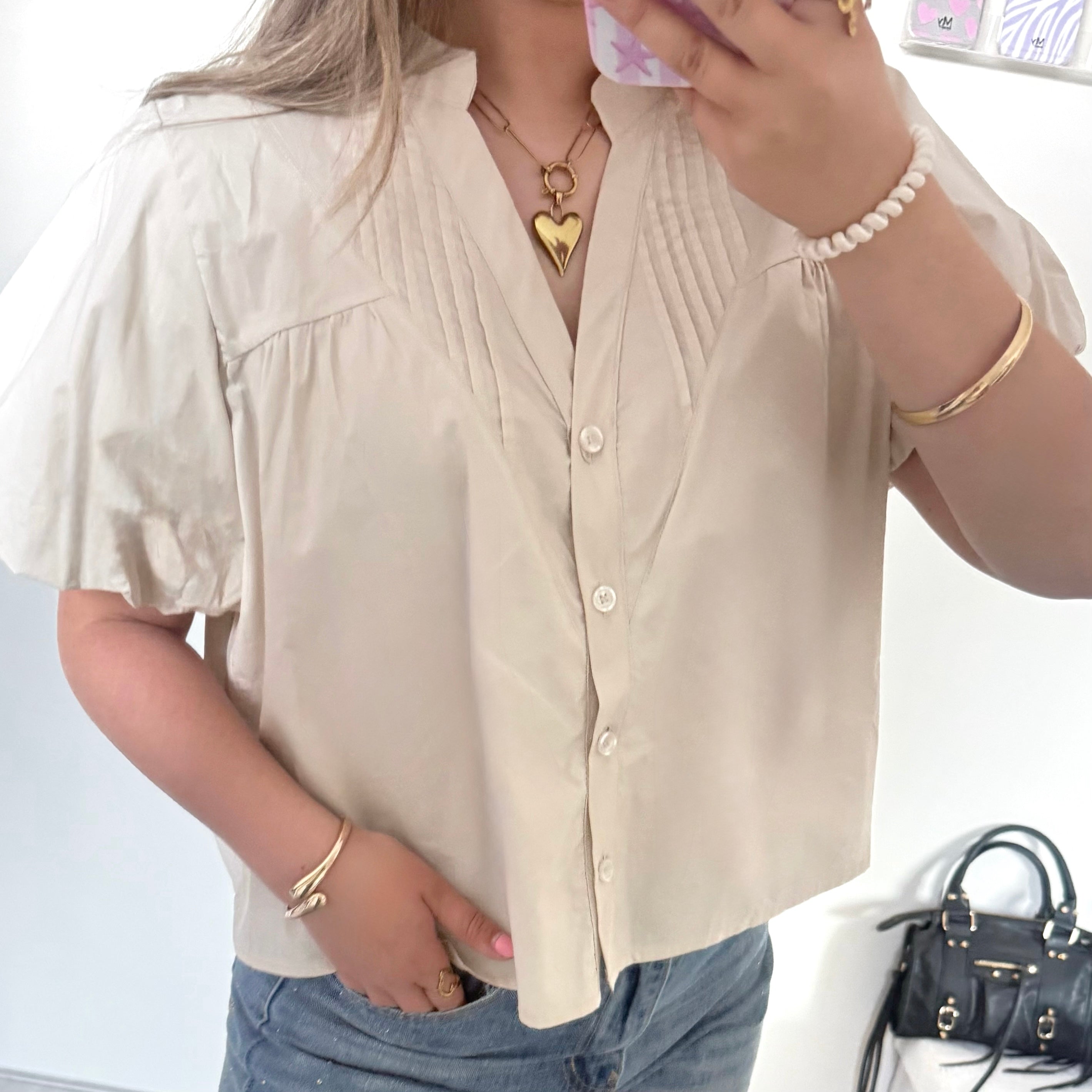 Beige blouse met pofmouwen