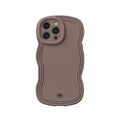 Bruin telefoonhoesje met double wave design – Double Wave Brown Case van My Favez